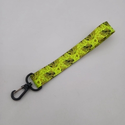 Cinta Llavero Fluor Impresa Doble Faz 30cm c/Mosquetón Anzuelo Plástico 20mm